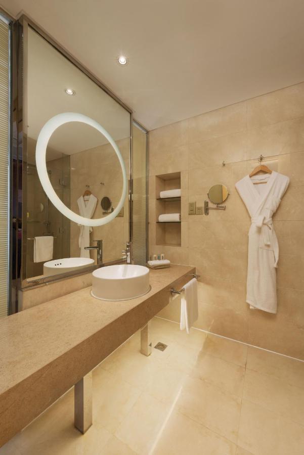 Holiday Inn Taicang City Centre By Ihg Exterior foto